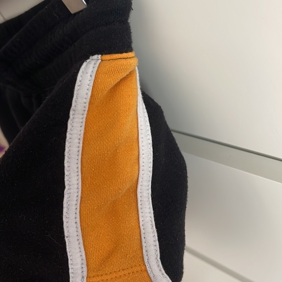 H&M shorts - Picture 3 of 4